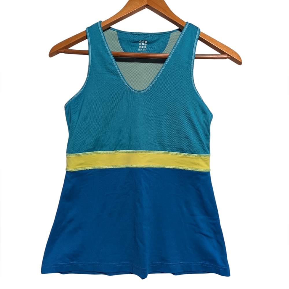Title Nine Swim Top Racerback built-in bra | Racerback tank top,Size Small
